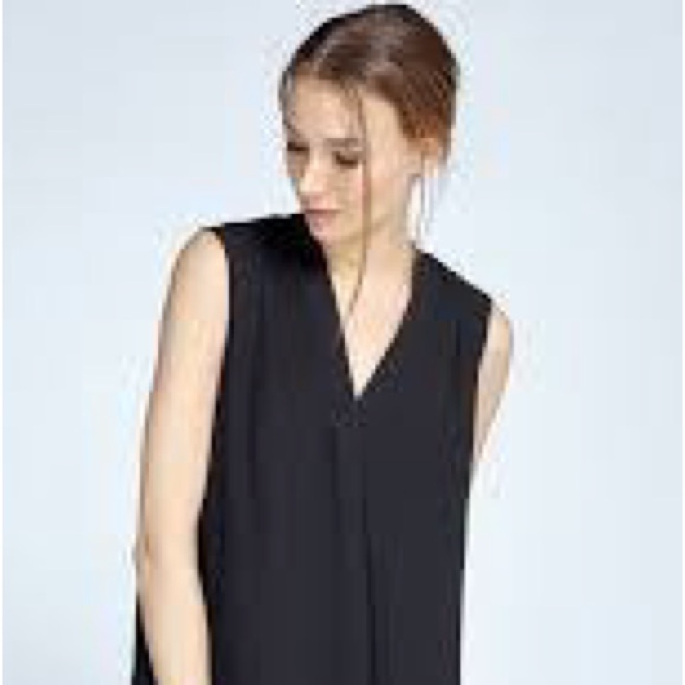 Black V-Neck Top Sleeveless Blouse Dress Tank Casual Professional Career Wear